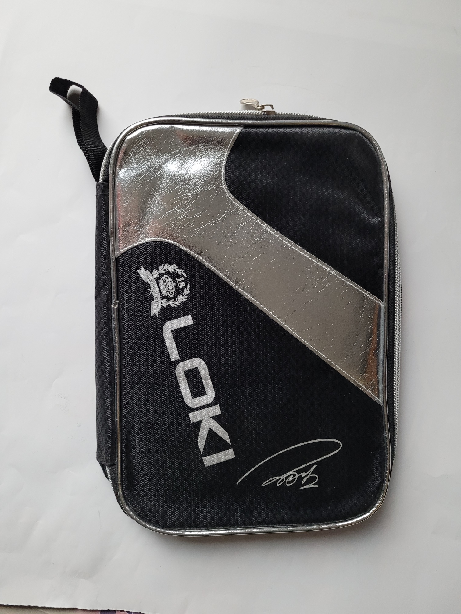 Loki Doppelhülle Schwarz-Silber