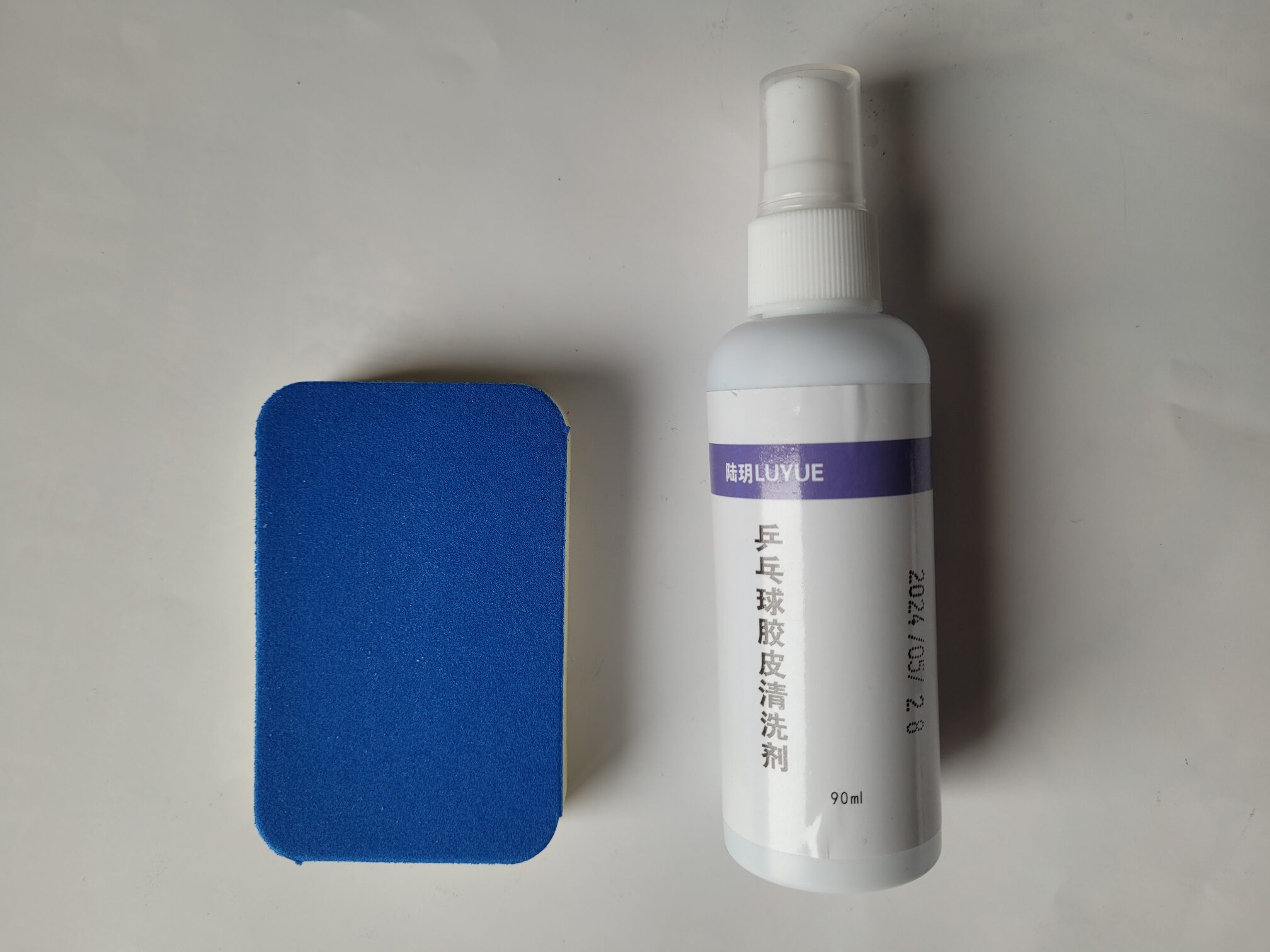 Tischtennis Reinigungsset LUYUE Cleaner Belag Reiniger und Reinigungsschwamm, Schaum, 90ml